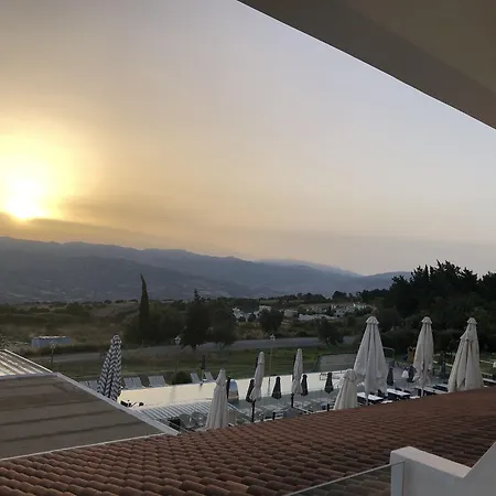 Droushia Heights Hotel