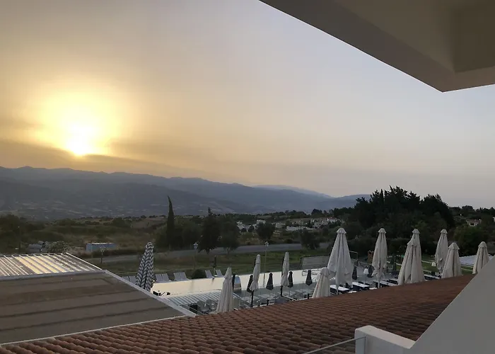 Droushia Heights Hotel