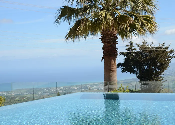 Hotell Droushia Heights